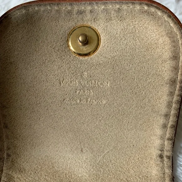 ❗️SOLD❗️Louis Vuitton Monogram Pochette - Picture 2 of 3